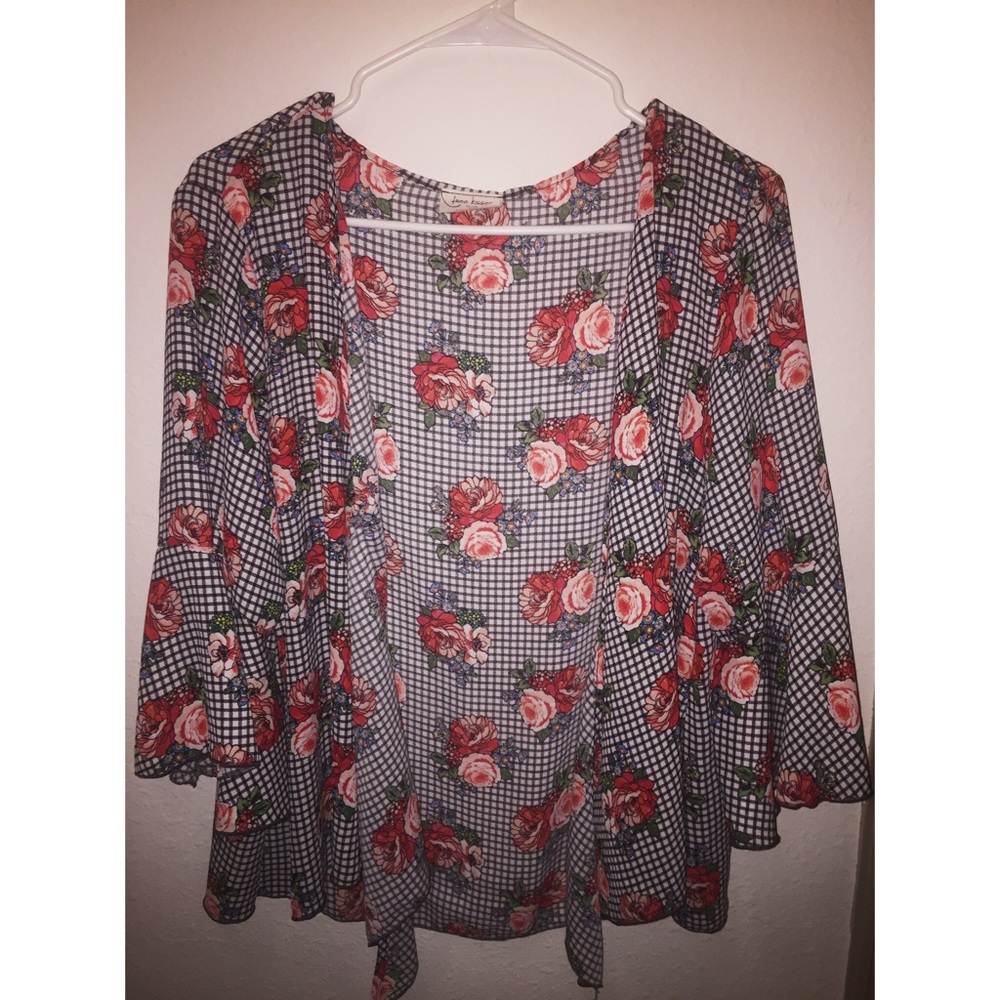 Free Kisses short Kimono